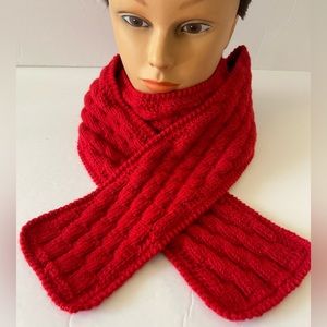 New women’s hand knitted scarf